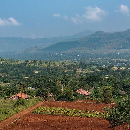 Saffronstays Niramay, Torna-Rajgad - Rustic Pool Villa With A Gazebo And Great Forest Views Marg Asni エクステリア 写真