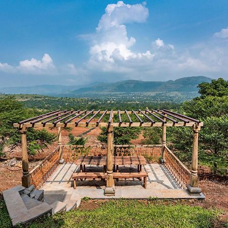 Saffronstays Niramay, Torna-Rajgad - Rustic Pool Villa With A Gazebo And Great Forest Views Marg Asni エクステリア 写真