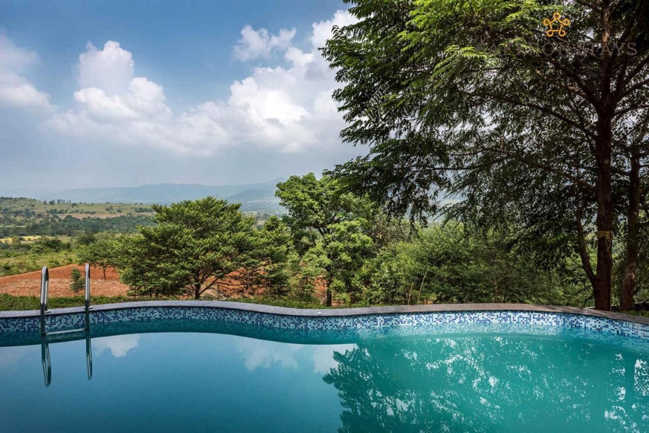 Saffronstays Niramay, Torna-Rajgad - Rustic Pool Villa With A Gazebo And Great Forest Views Marg Asni エクステリア 写真