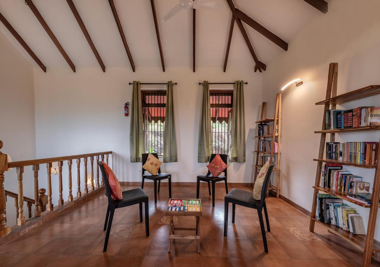 Saffronstays Niramay, Torna-Rajgad - Rustic Pool Villa With A Gazebo And Great Forest Views Marg Asni エクステリア 写真