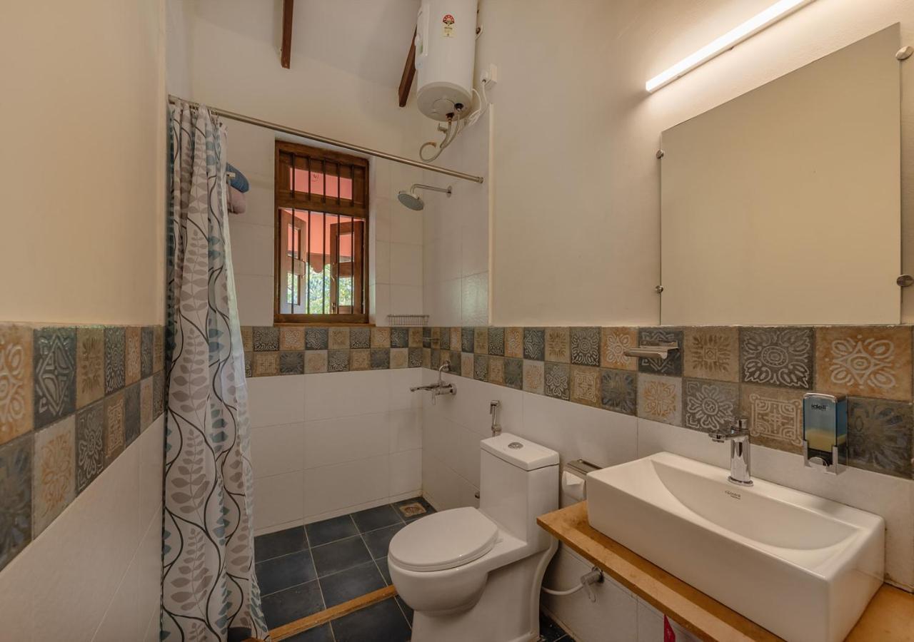 Saffronstays Niramay, Torna-Rajgad - Rustic Pool Villa With A Gazebo And Great Forest Views Marg Asni エクステリア 写真